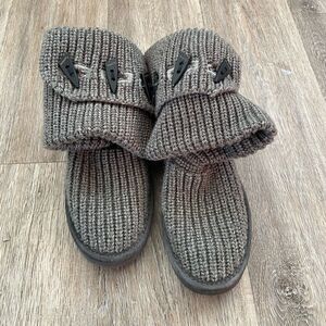 BearPaw gray knitted boots size 10